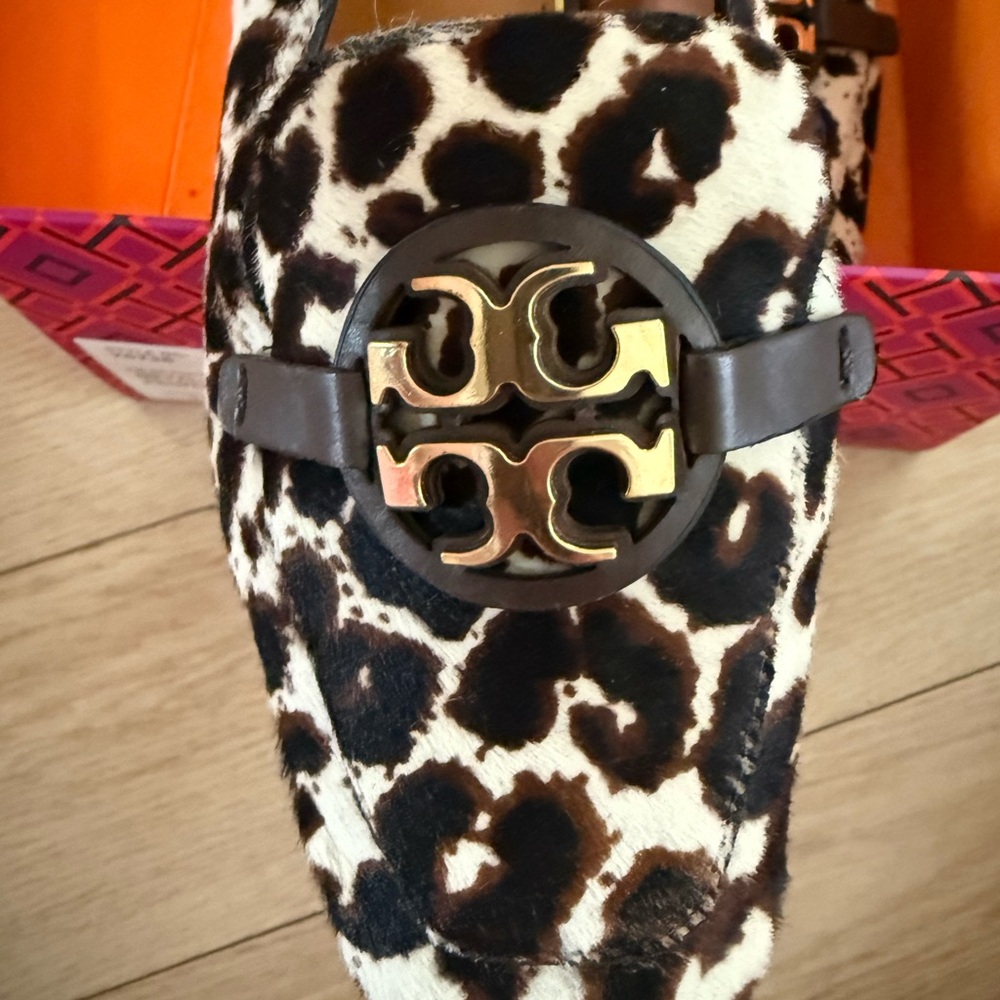 Tory Burch Leopard Print Flats with Gold Logo- lightly used